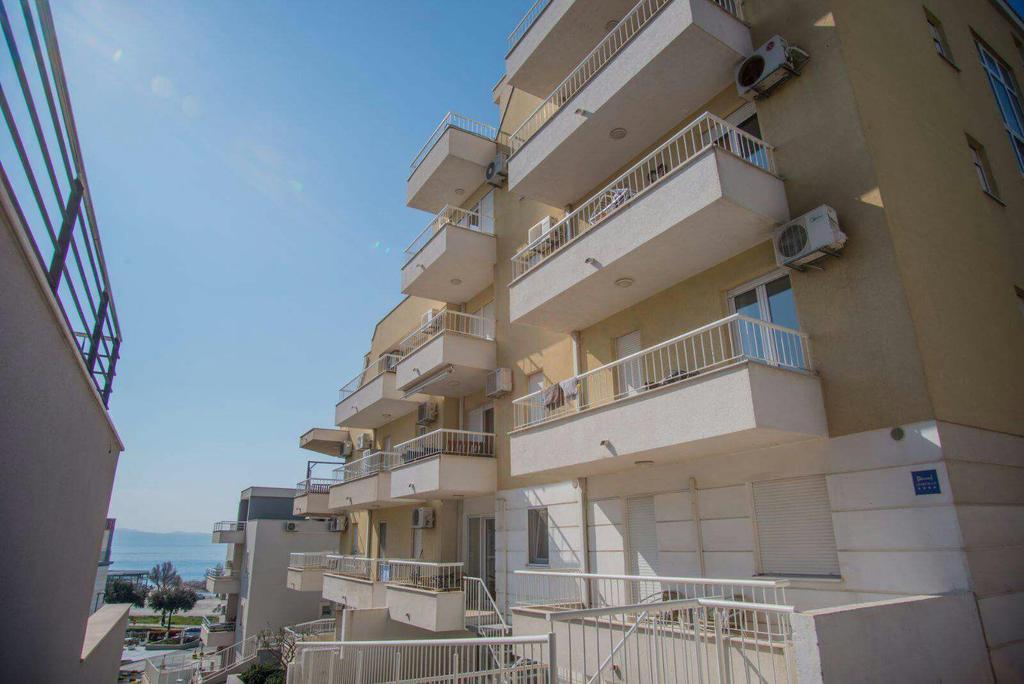 Antonio Apartments On The Beach Split Exterior photo